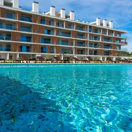 Apartamento C - Luxurious & Playground & Garage *