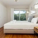 2 By Ici *