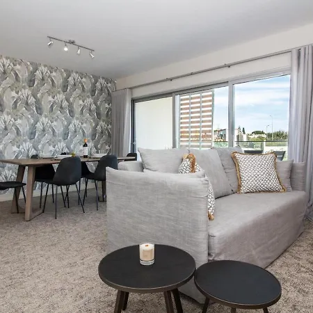 C - Luxurious & Playground & Garage Apartment Albufeira