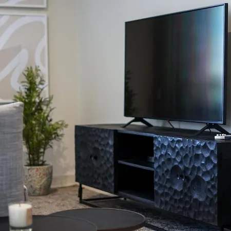 Apartment C - Luxurious & Playground & Garage *